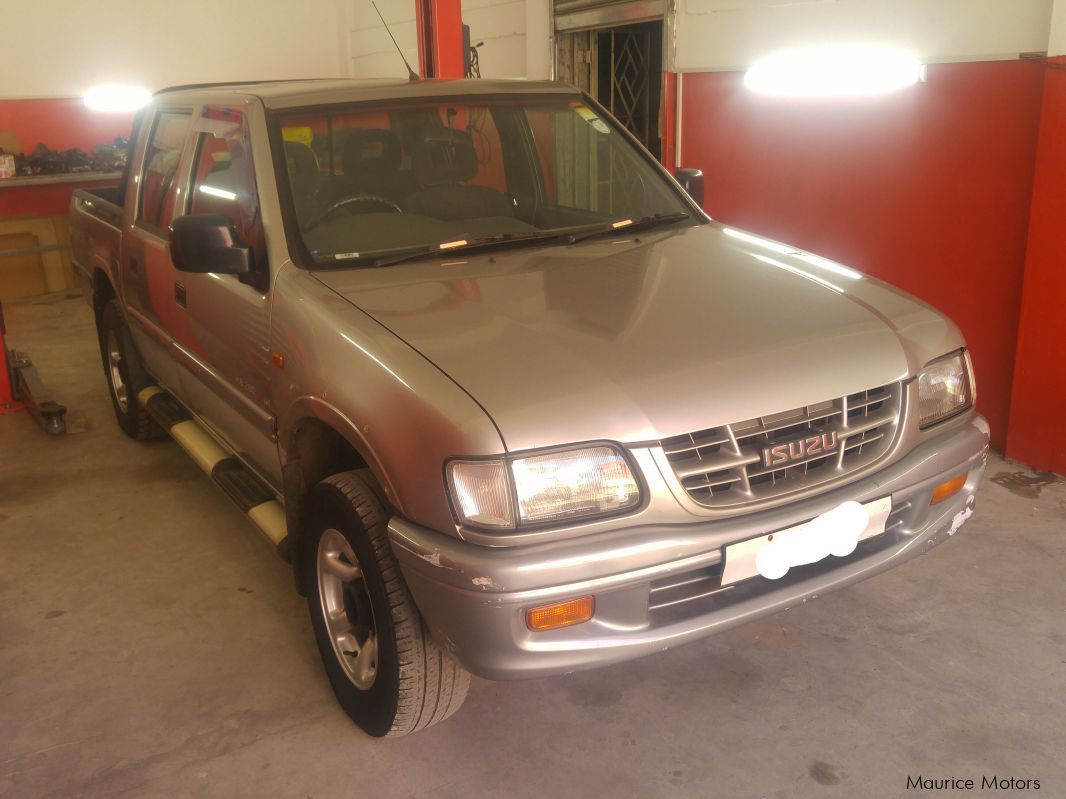 Isuzu KB 280 in Mauritius