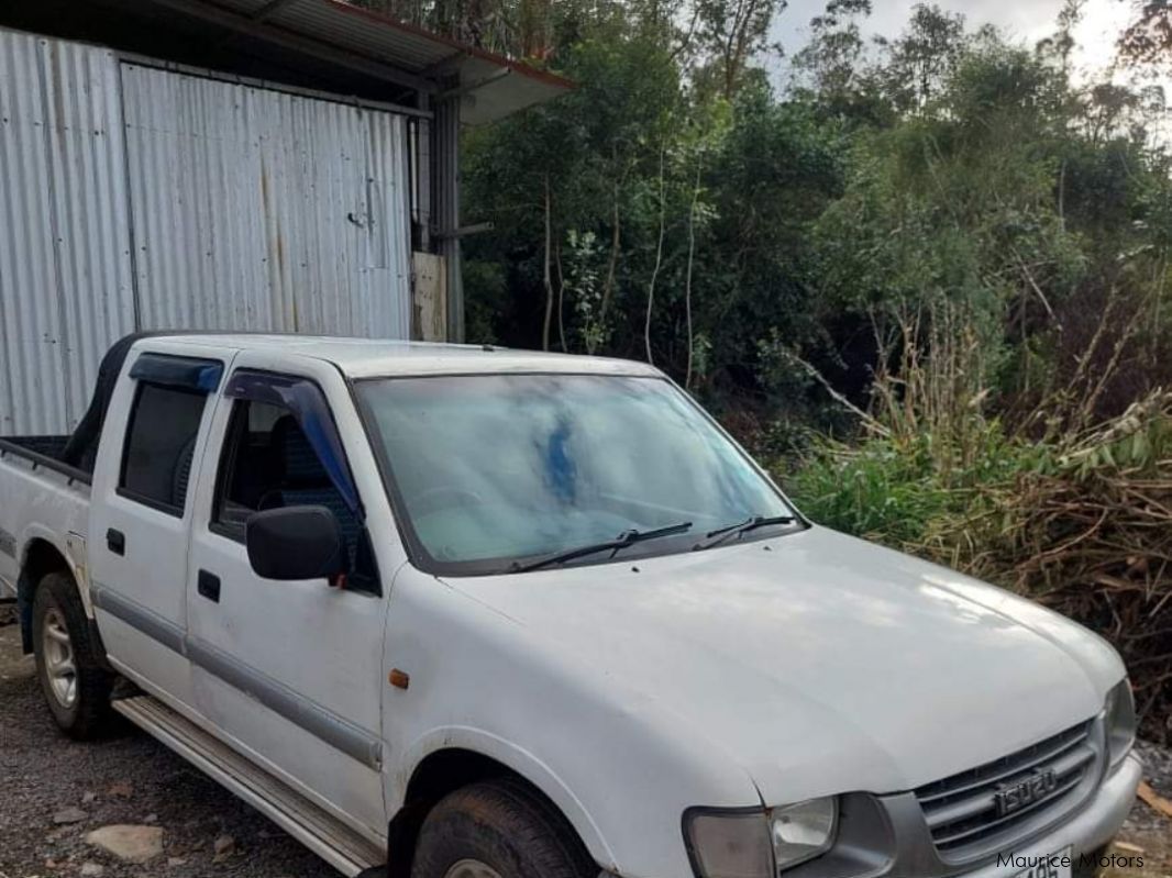 Isuzu Kb250 in Mauritius