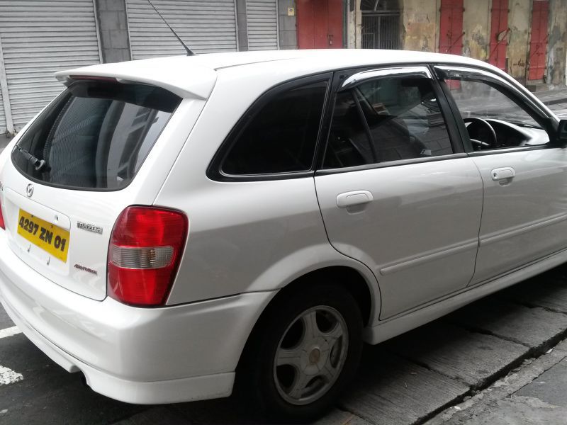 Mazda 323 bj in Mauritius