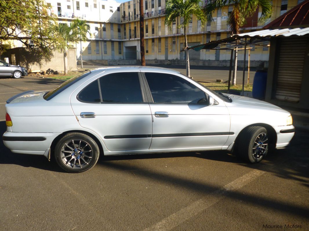 Nissan B15 in Mauritius