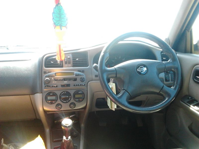 Nissan Primera P11 in Mauritius