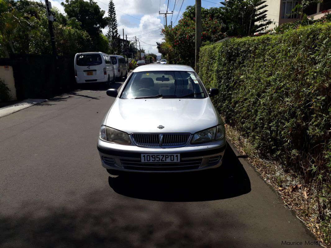 Nissan Sunny (N16) in Mauritius