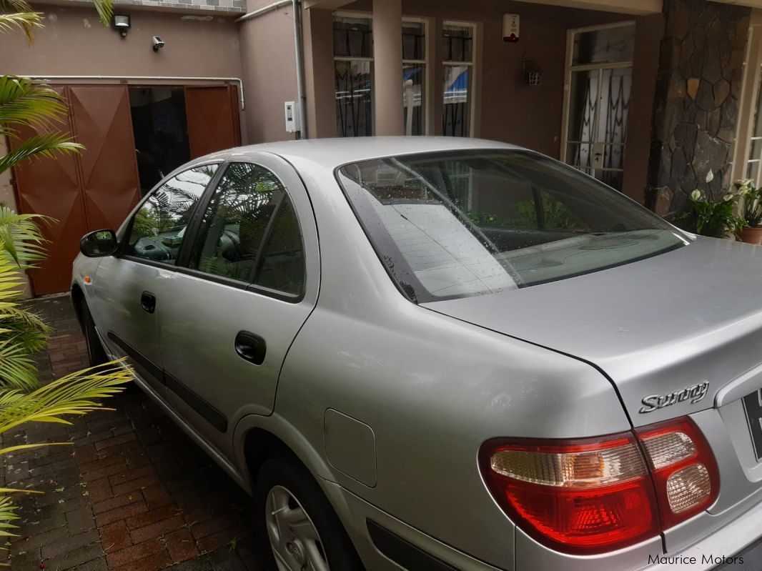 Nissan Sunny N16 in Mauritius