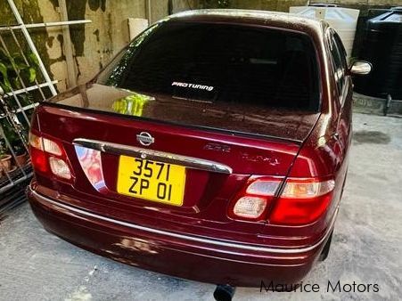 Nissan Sunny N16 in Mauritius