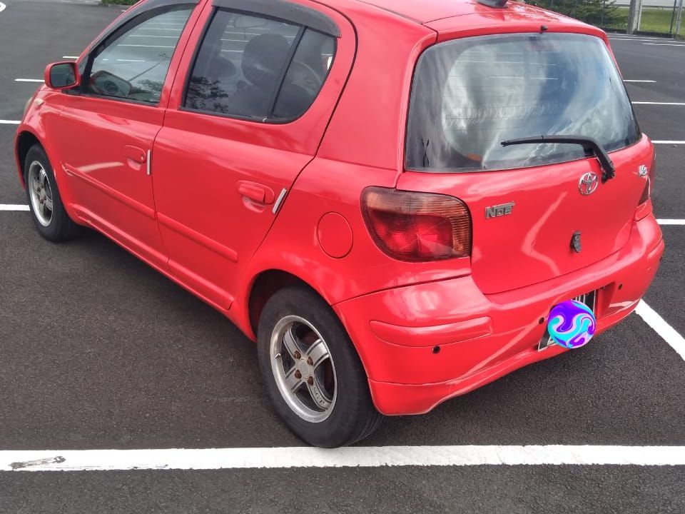 Тойота vitz 2001