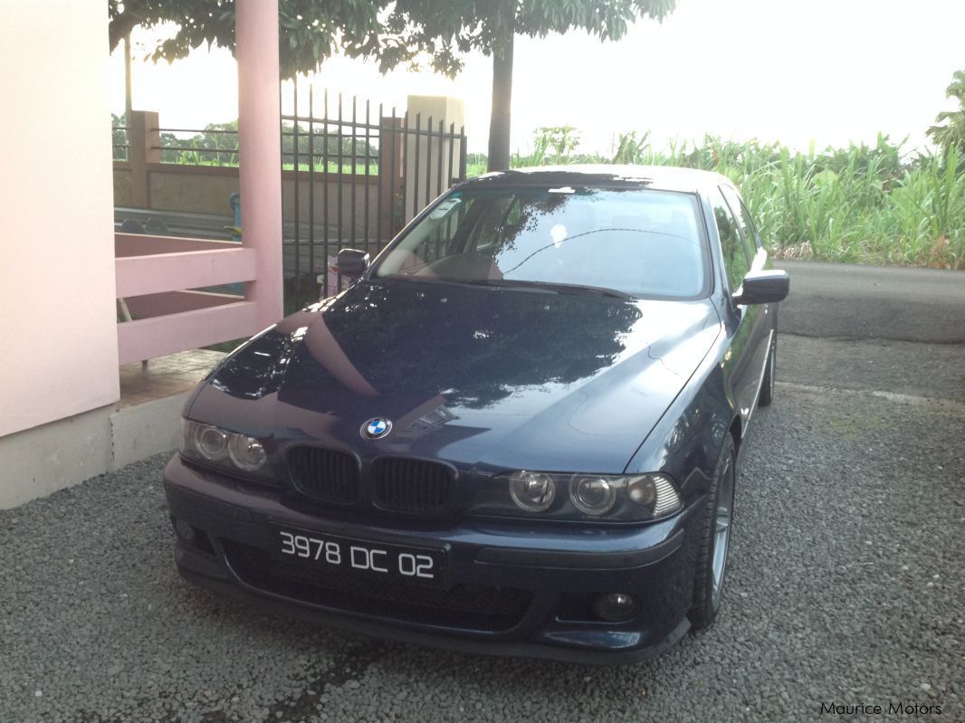 BMW 525i in Mauritius