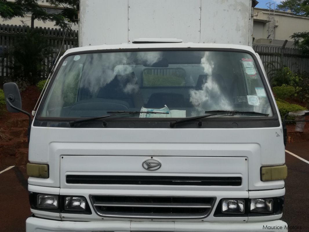 Used Daihatsu Delta | 2002 Delta for sale | Pailles Daihatsu Delta ...