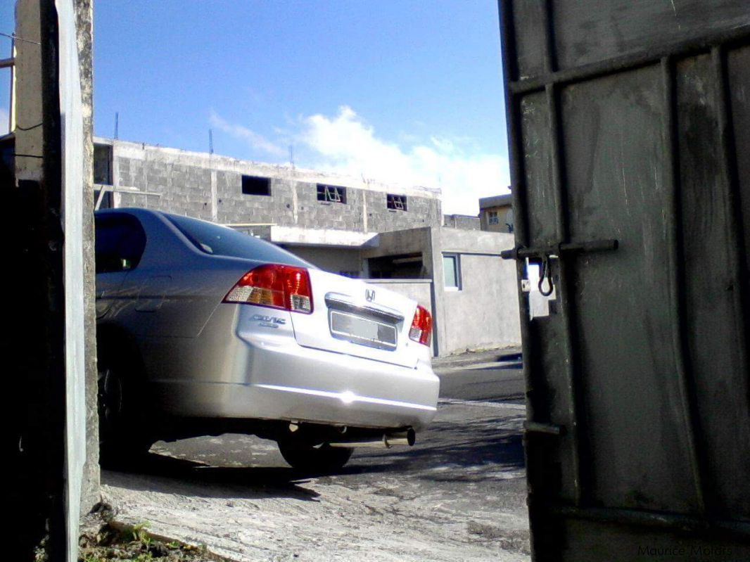 Honda CIVIC ES1 in Mauritius