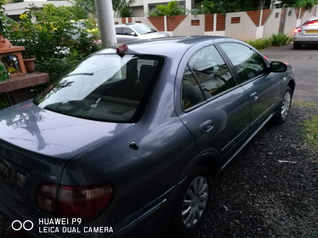 Nissan Almera N16 in Mauritius