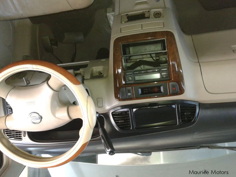 Nissan Prairie in Mauritius