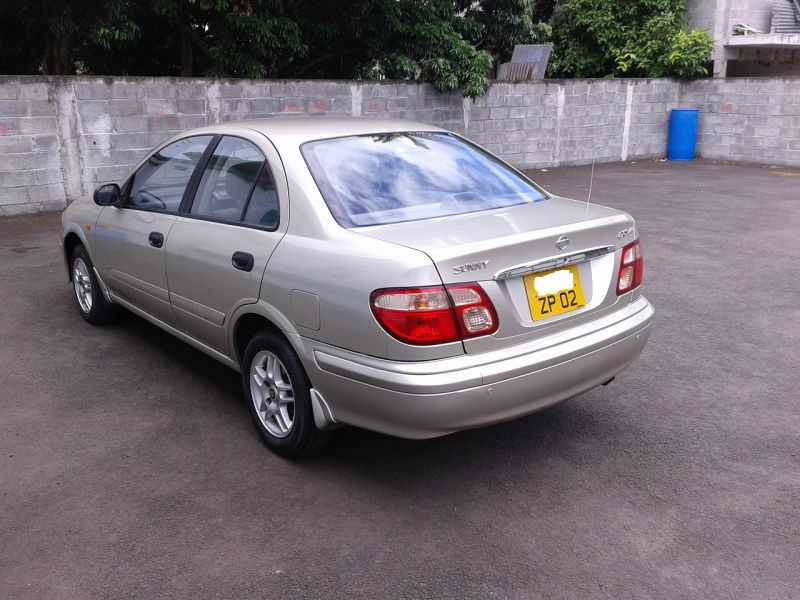 Nissan Sunny N16 in Mauritius
