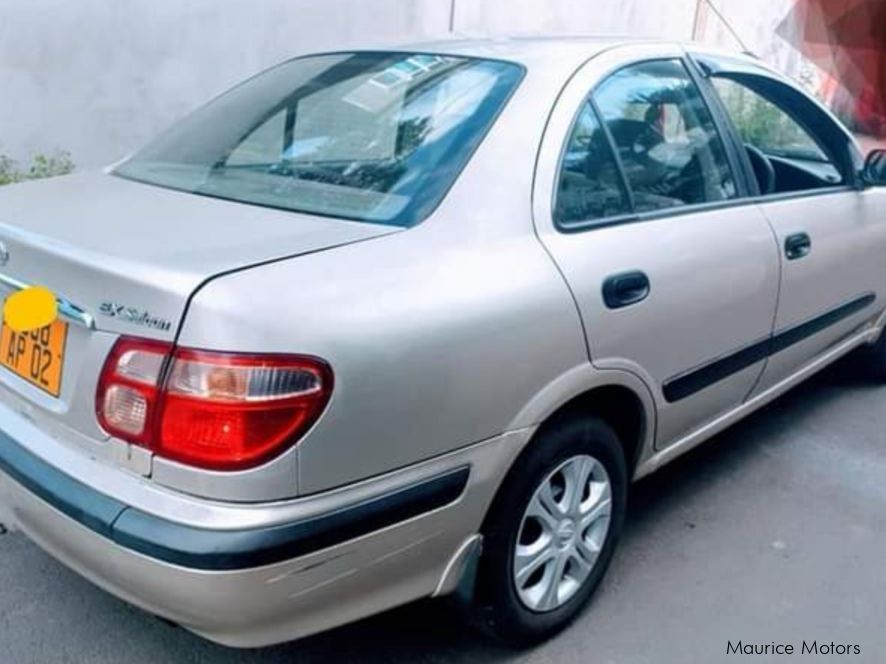 Nissan Sunny N16 in Mauritius