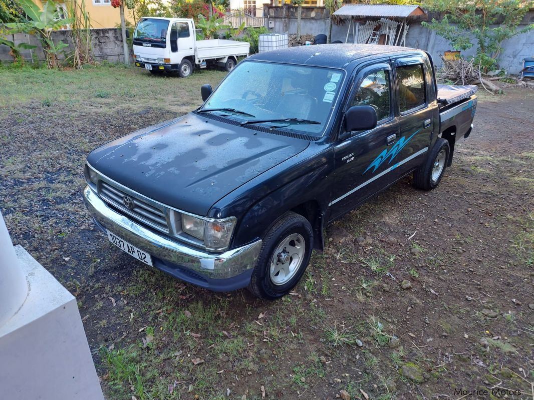 Toyota  Hilux Double cab 2x4 in Mauritius