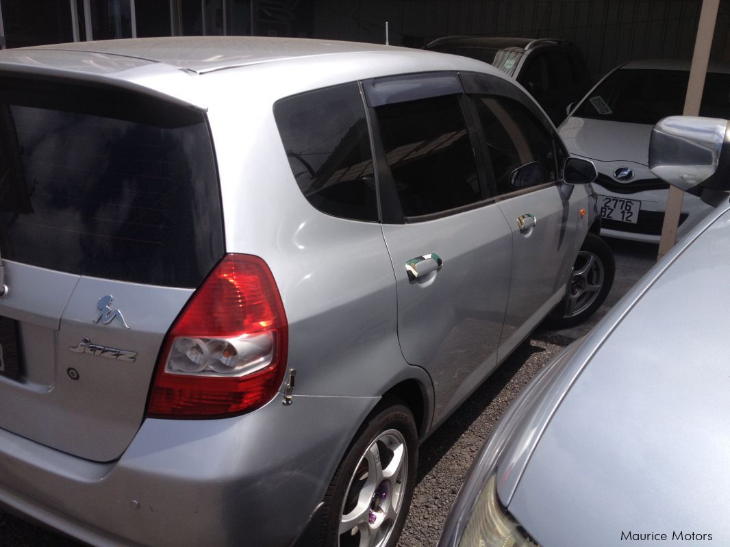 Honda JAZZ - SILVER in Mauritius