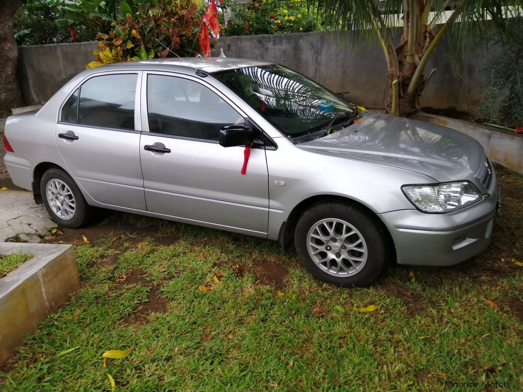 Mitsubishi Lancer cedia in Mauritius