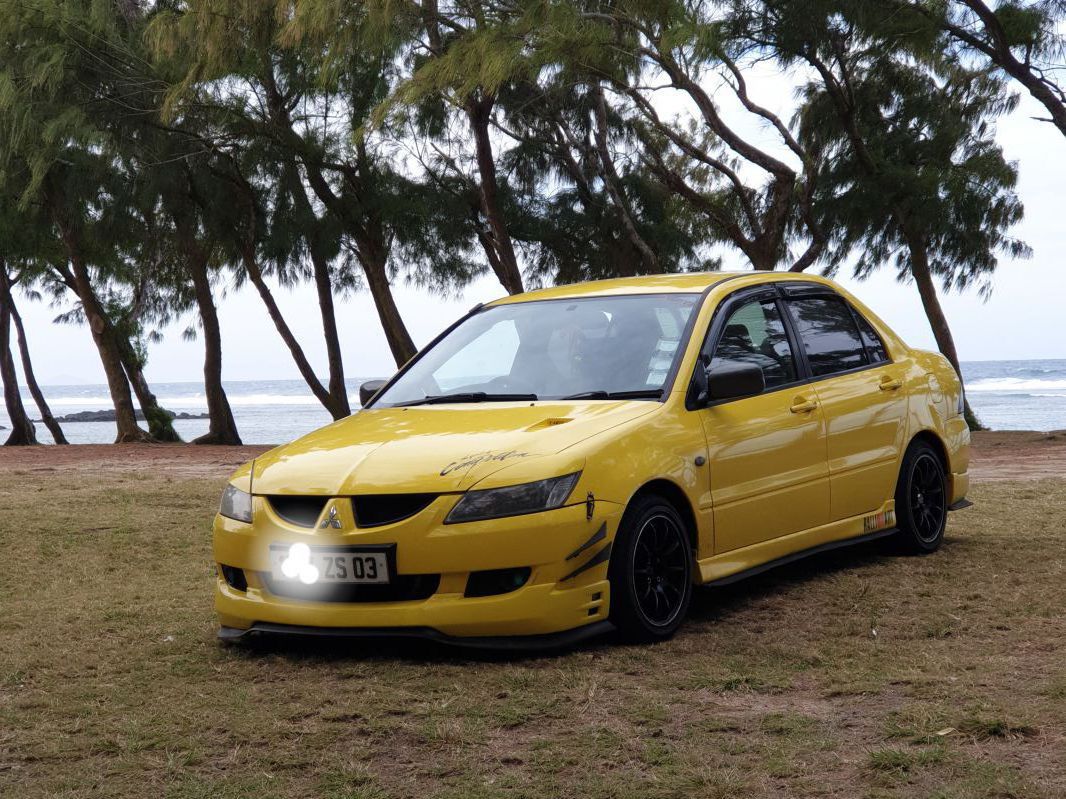 Mitsubishi lancer glx