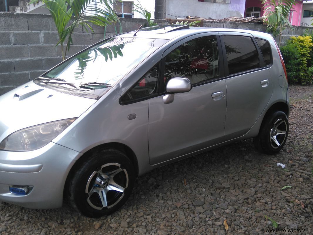 Mitsubishi colt in Mauritius