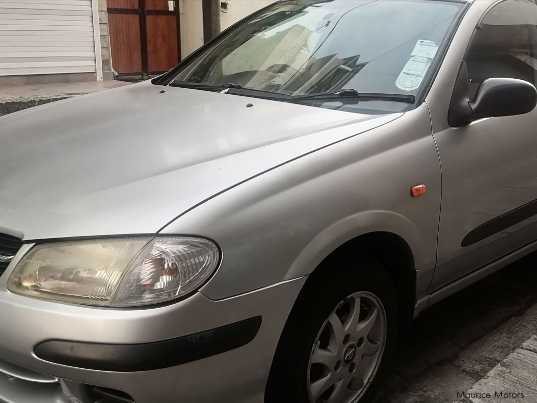 Nissan Sunny N16 in Mauritius