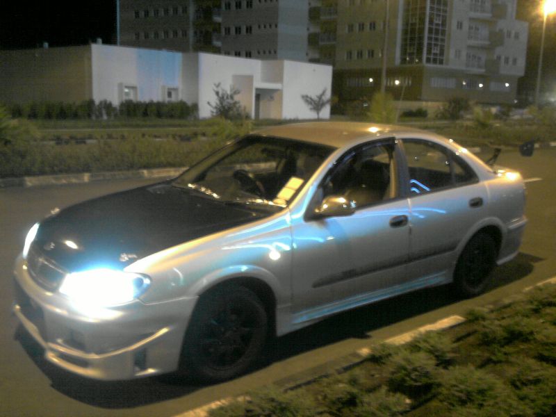 Nissan Sunny N16 in Mauritius