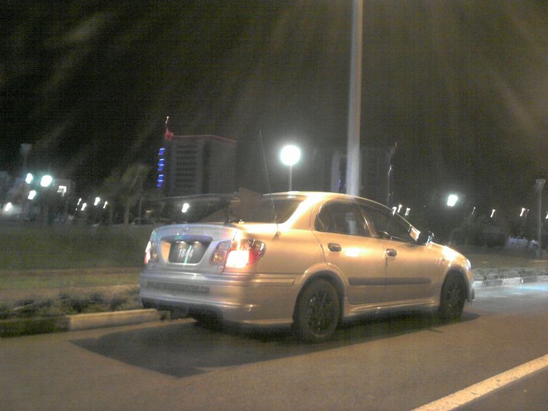 Nissan Sunny N16 in Mauritius