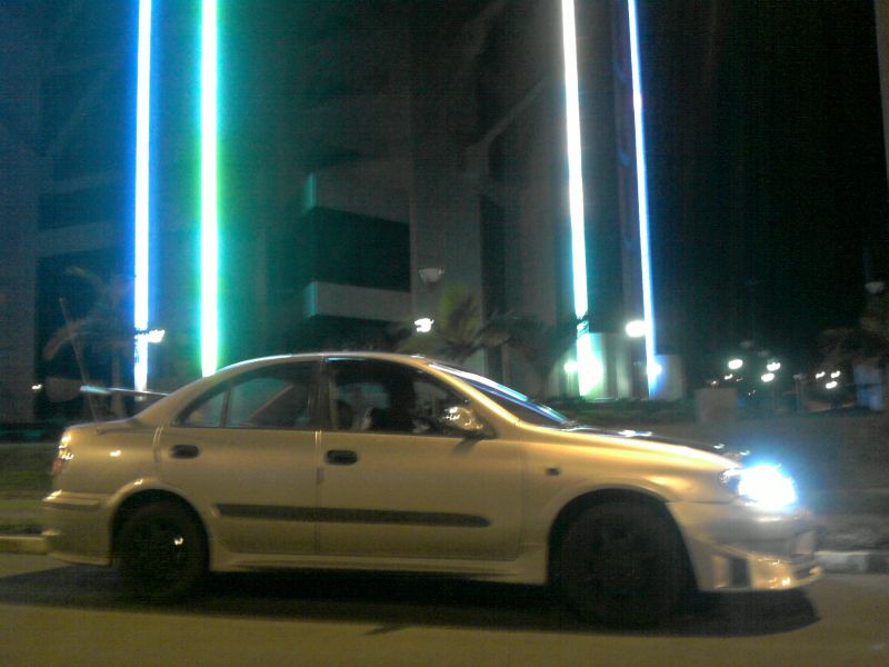 Nissan Sunny N16 in Mauritius