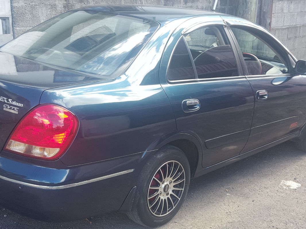 Nissan sunny b17