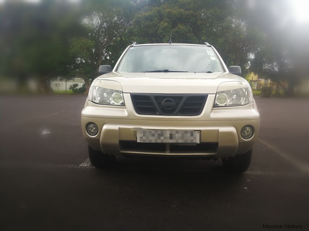 Nissan X-trail 2.0 in Mauritius