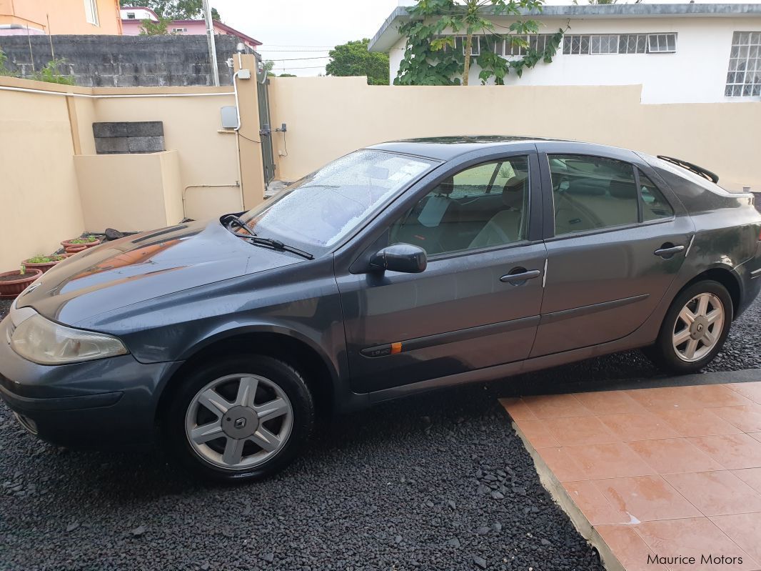 Renault Laguna 2 in Mauritius