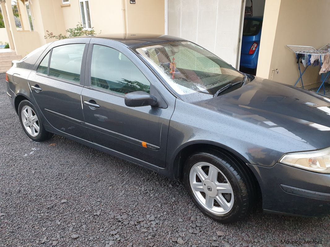 Renault Laguna 2 in Mauritius