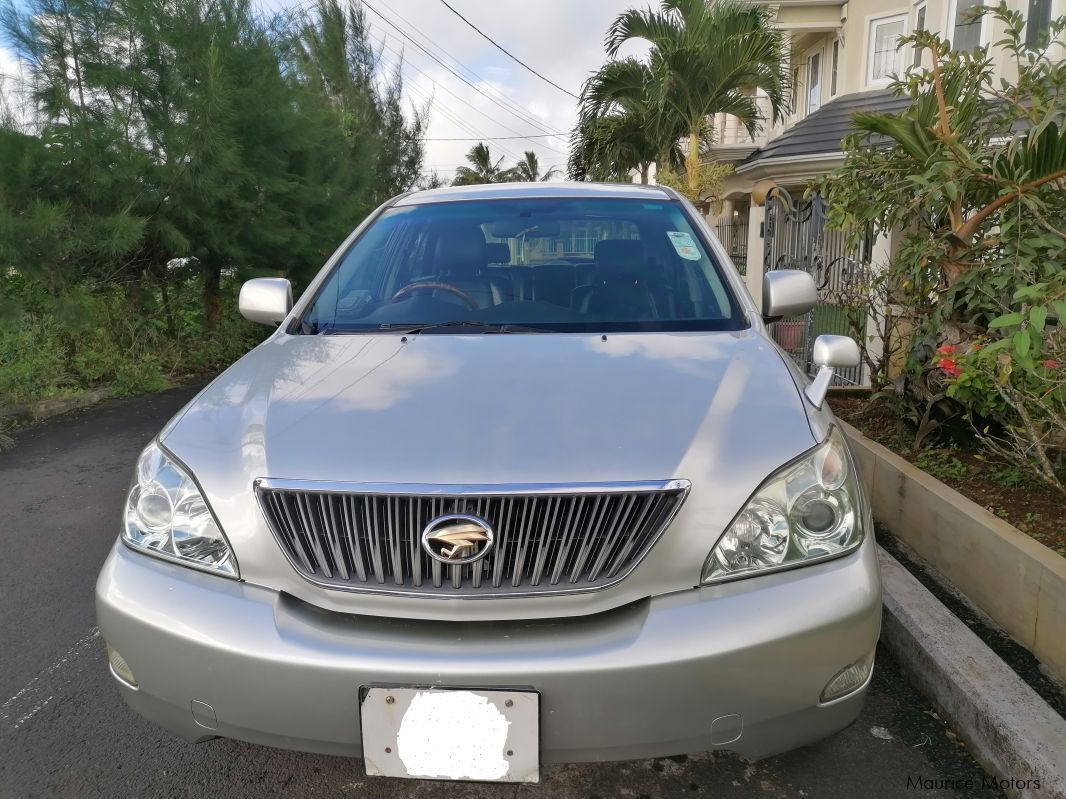 Toyota HARRIER in Mauritius