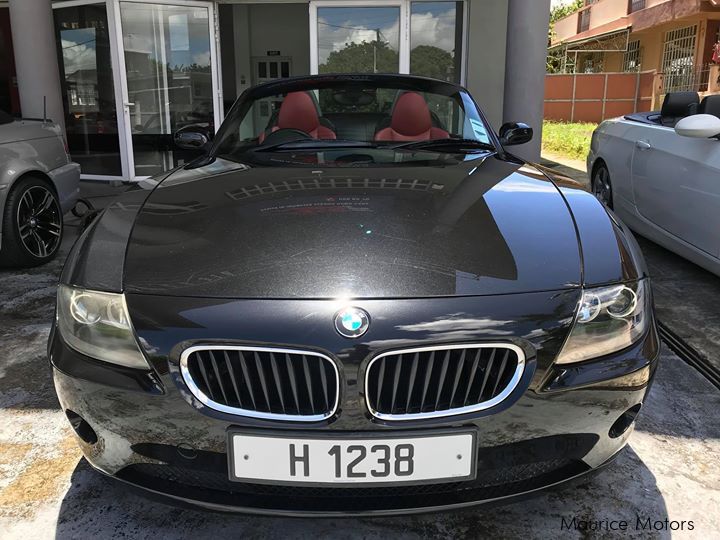 Used Bmw Z4 2 2l 6 Cylinder Steptronic 2004 Z4 2 2l 6
