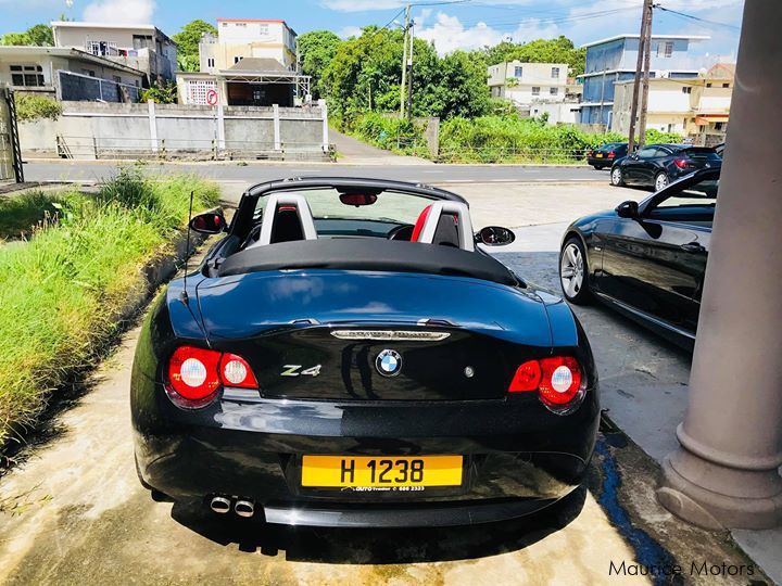 BMW Z4 2.2L 6 CYLINDER STEPTRONIC in Mauritius