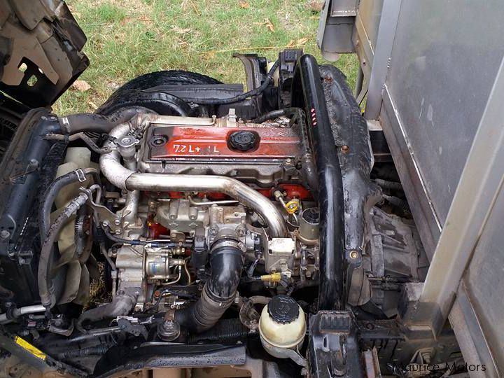 Used Hino Dutro 2004 Dutro for sale Cottage, Riviere Du Rempart