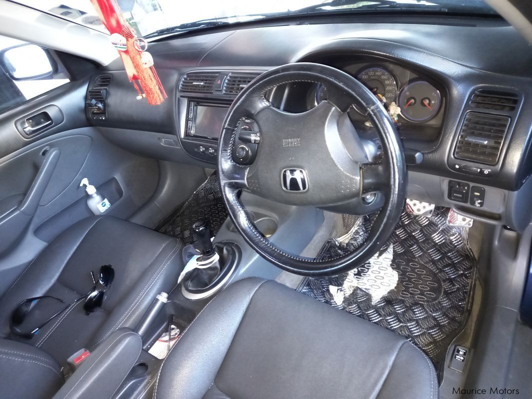 Honda Civic es5 in Mauritius