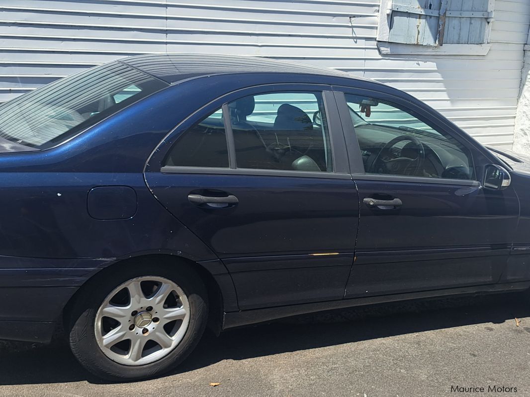 Mercedes-Benz C 180 kompressor in Mauritius