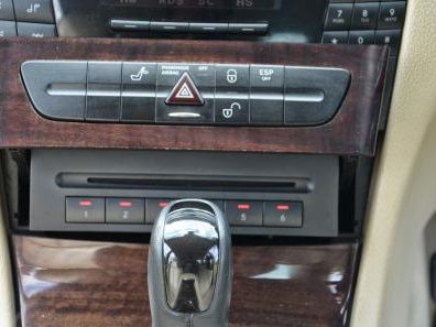 Mercedes-Benz W211 E220 CDI in Mauritius