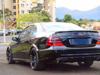 Mercedes-Benz W211 E220 CDI in Mauritius