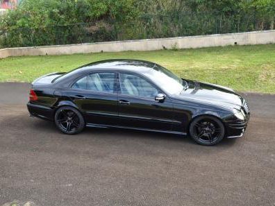 Mercedes-Benz W211 E220 CDI in Mauritius