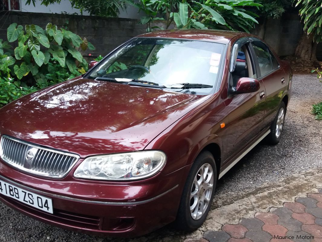 Used Nissan N17 full option 2004 N17 full option for sale Triolet