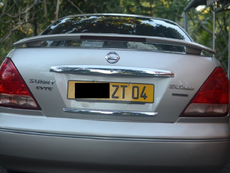 2004 Nissan N17 car Photos - Manual 