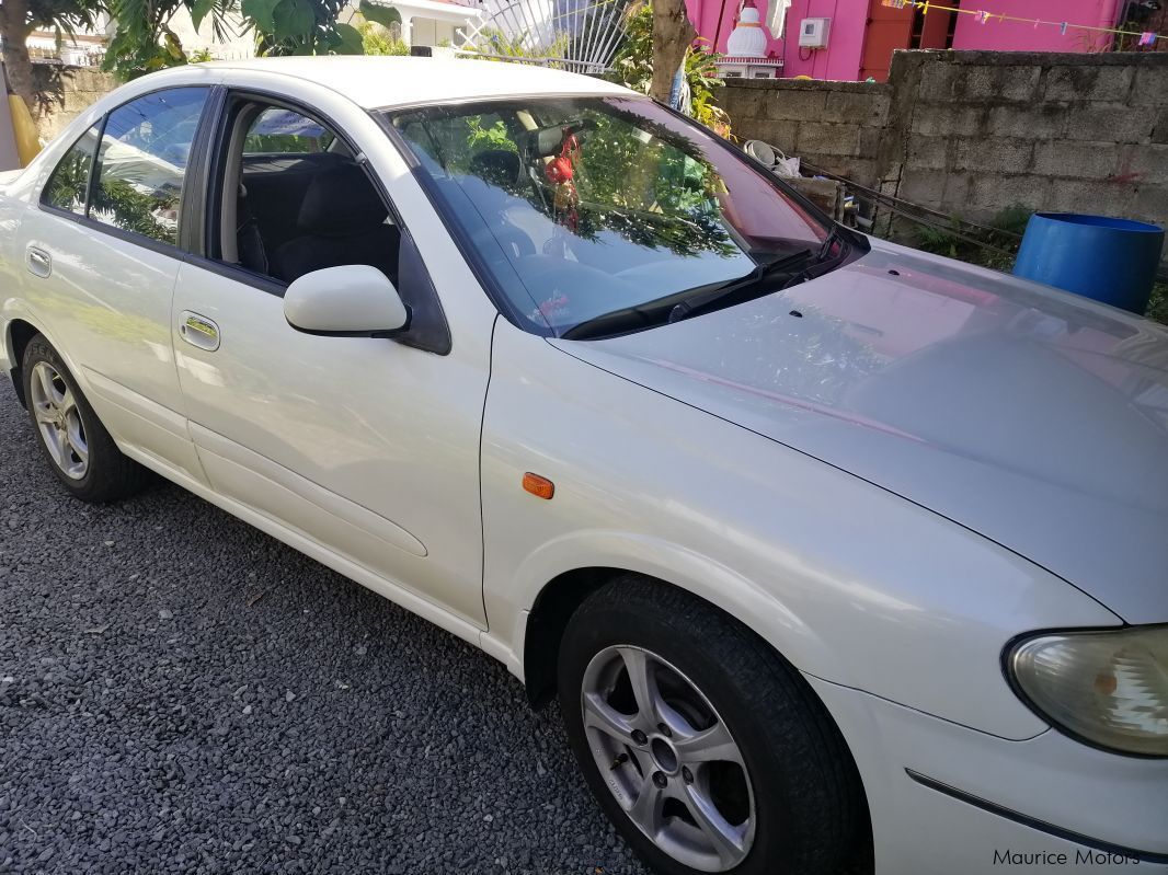 Nissan SUNNY in Mauritius