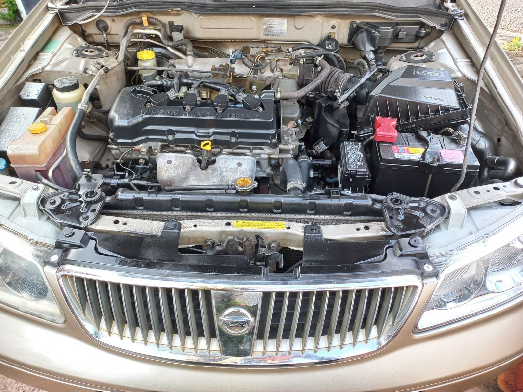 Nissan Sunny N17 Gold in Mauritius