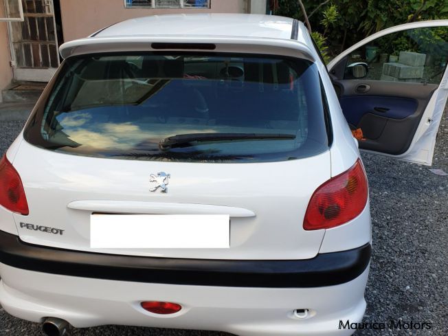 Peugeot 206 in Mauritius