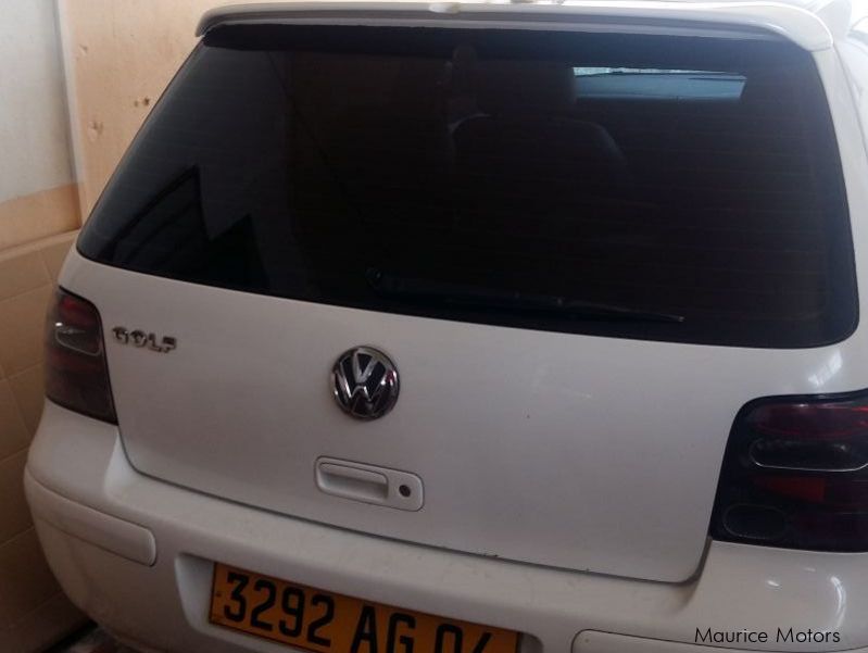Volkswagen Golf 4 essence in Mauritius