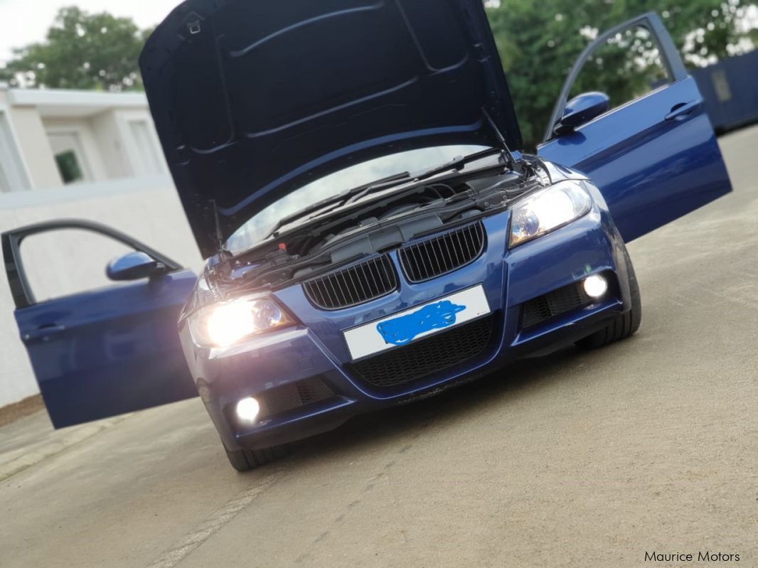 BMW 320i in Mauritius