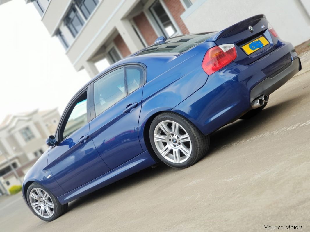 BMW 320i in Mauritius