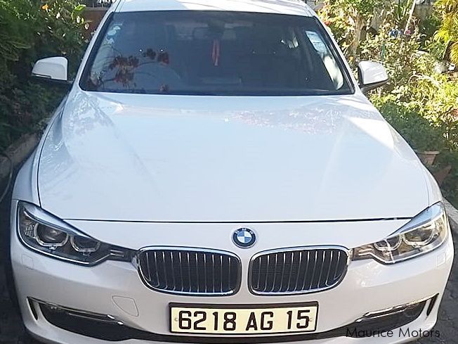 BMW E90 320i in Mauritius
