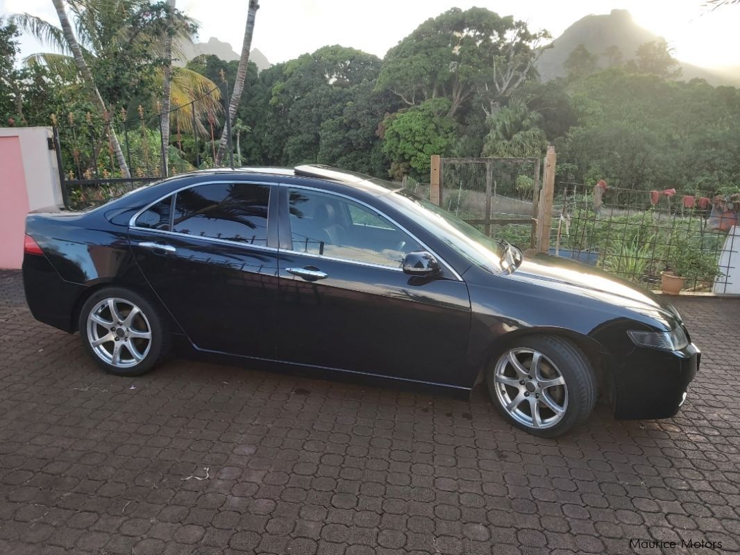 Honda Accord cl7 in Mauritius