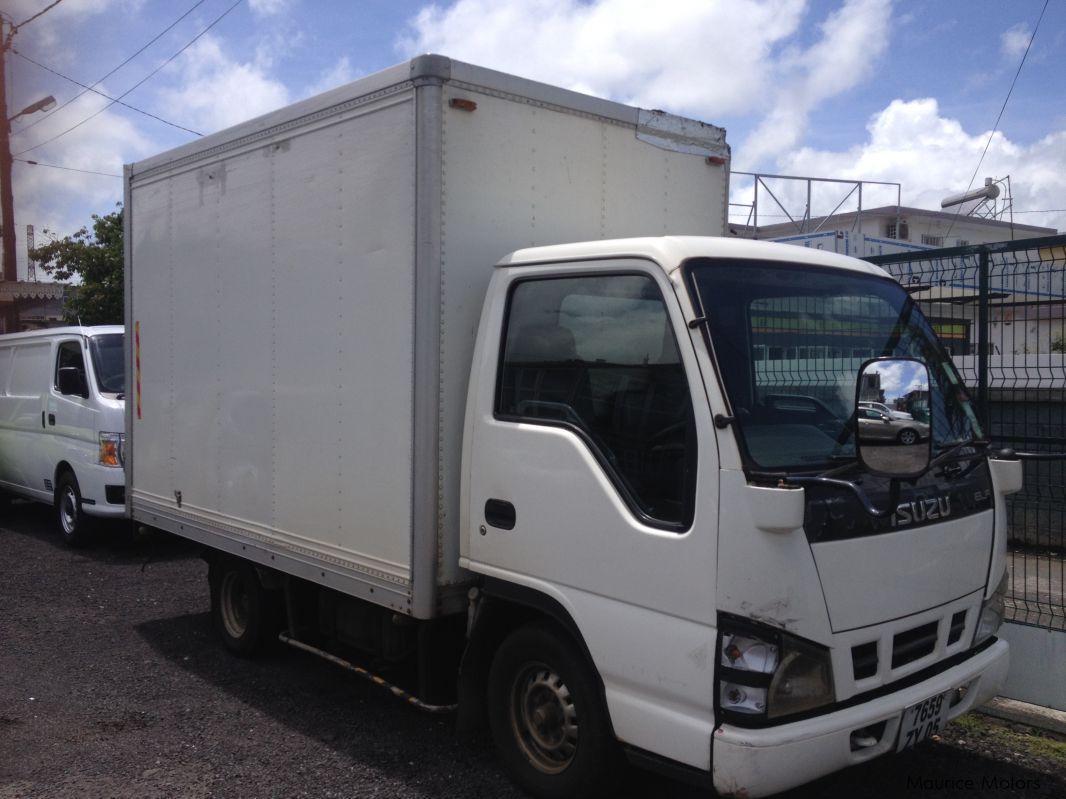 Isuzu ELF TRUCK in Mauritius