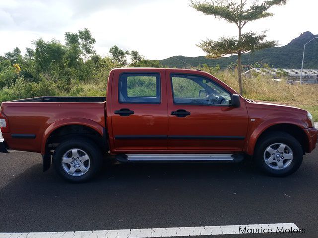 Isuzu KB 250 in Mauritius